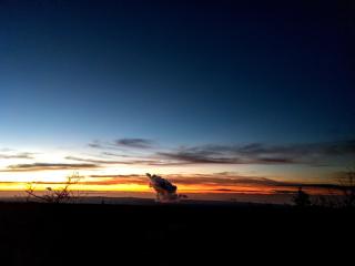 Kiluea plume at dawn